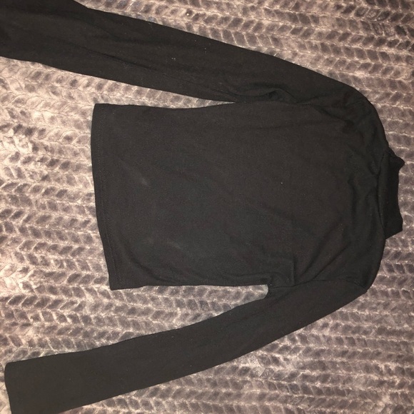 BLACK BELL SLEEVED TOP - Picture 1 of 4